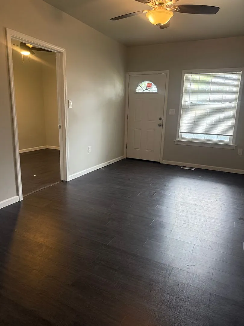 2 bed, 1.0 bath, 950 sqft, $1,030 — Photo 4