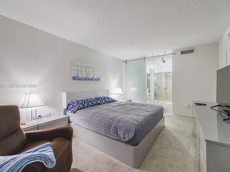 1980 S Ocean Dr #5E — Photo 12