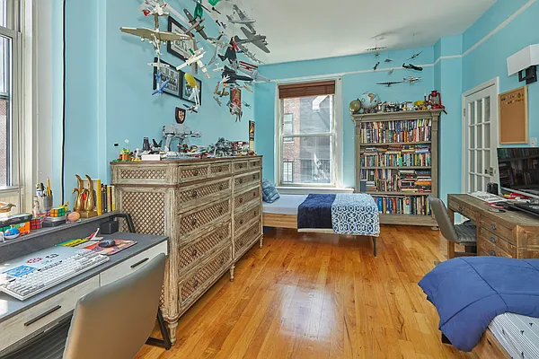 Sold by Douglas Elliman | media 6