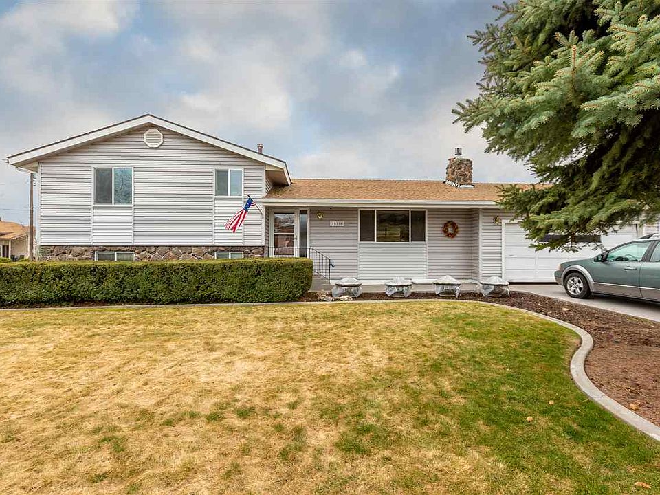 1st image of 10516 E Balfour Ct