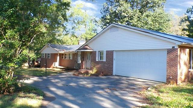 1st image of 620 Mount Hope Church Rd