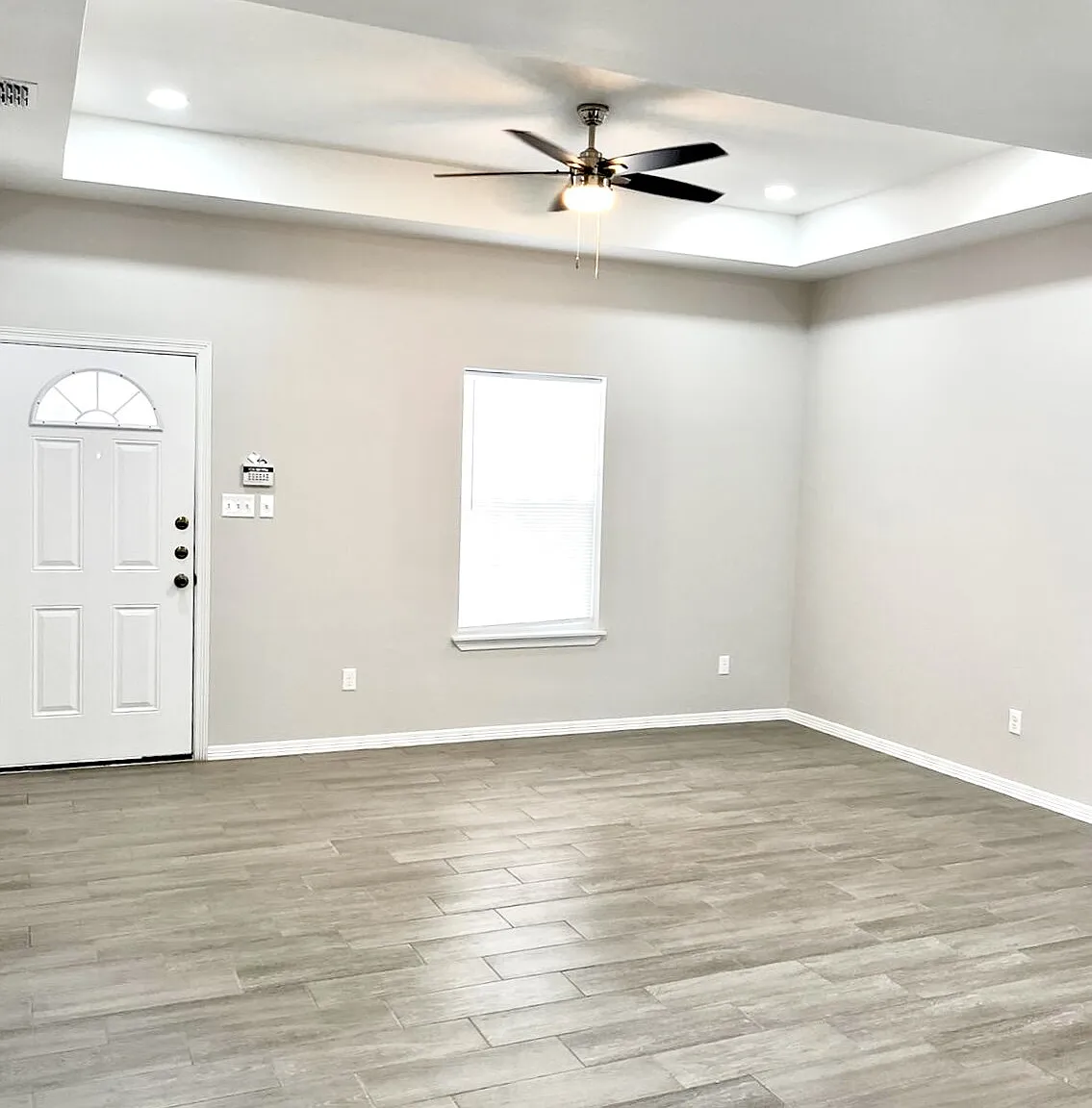 1635 Playa Dr — Photo 4