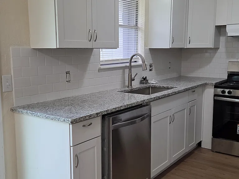 4314 Willowpoint Dr — Photo 6