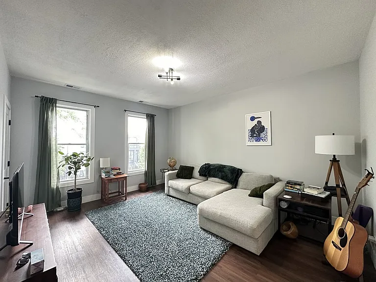1721 N Mozart St #2 — Photo 8
