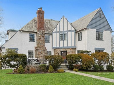 45 Disbrow Lane, New Rochelle, NY, 10804