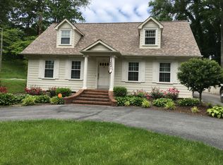 811 N 25th St, Middlesboro, KY 40965