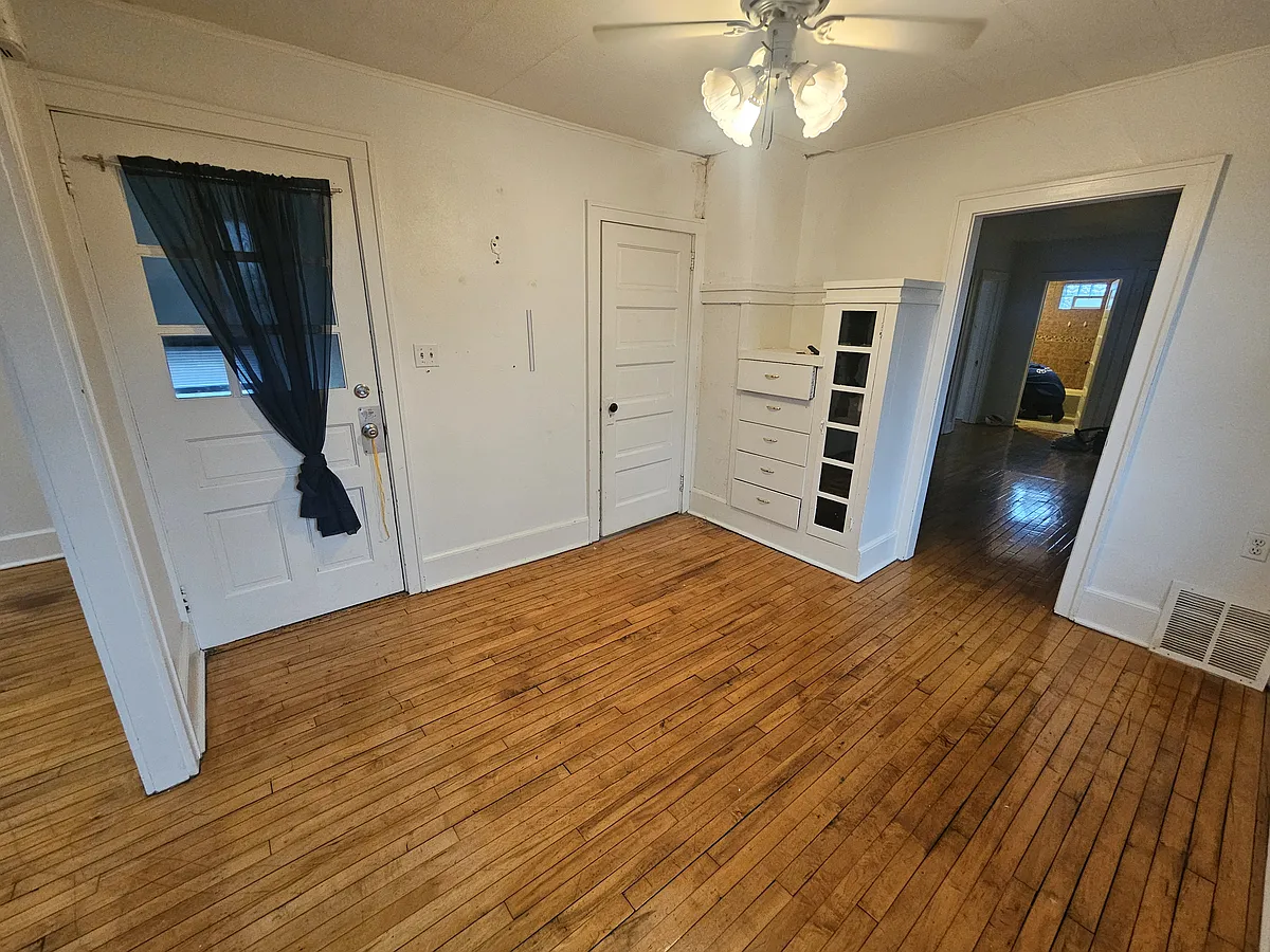 Building Photo - 2157 S 56th St #1