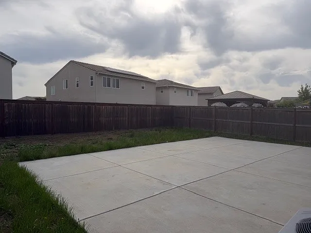 6831 Oakum Way — Photo 39