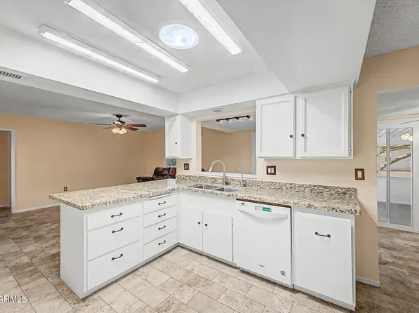 19817 N SOMBRERO Circle, Sun City, AZ 85373