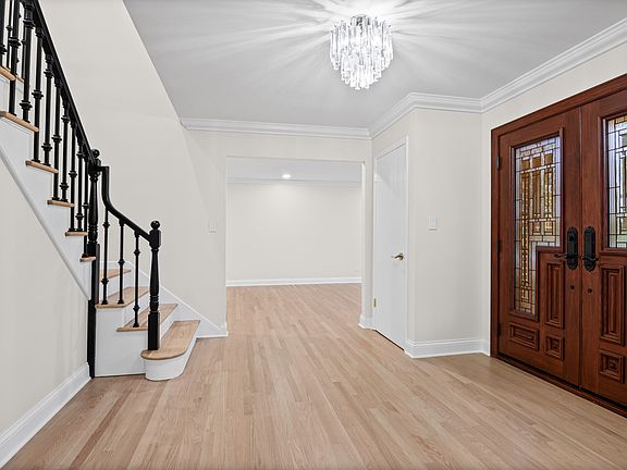 3rd image of 4319 Phyllis Dr