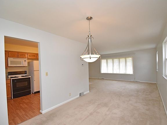 5th image of 520 Norway Ave