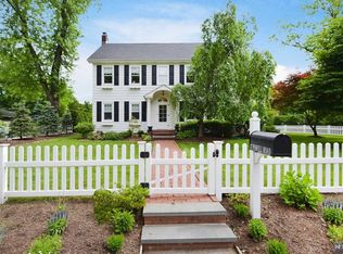 47 Powell Rd, Allendale, NJ 07401