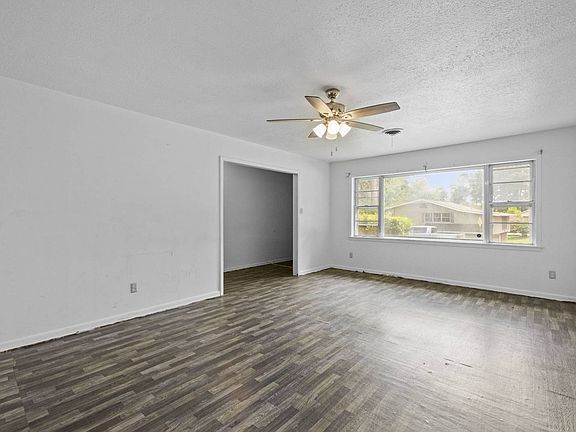 5th image of 213 Haynes Dr