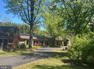 309 Creek Rd, Moorestown, NJ 08057