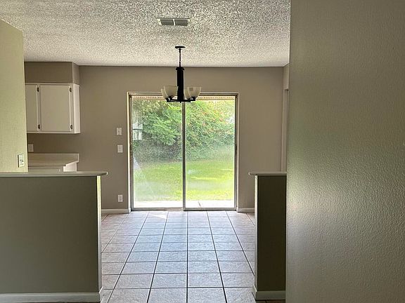5th image of 1415 RIVER Street