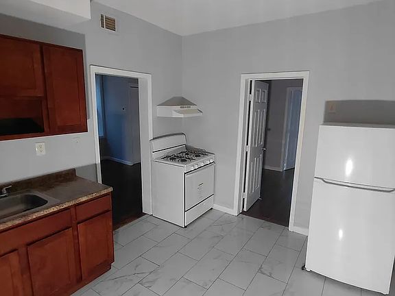 2nd image of 70 Boylan St #2F