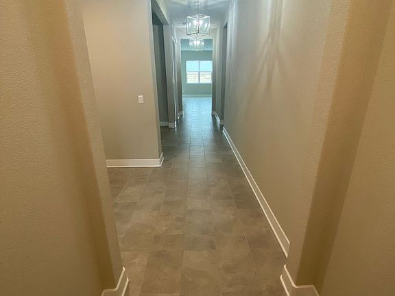 2nd image of 808 Clementine Dr