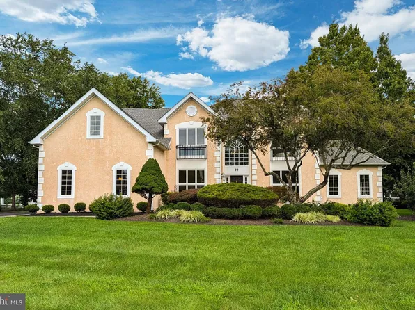 22 Pheasant Run Rd, New Hope, PA 18938