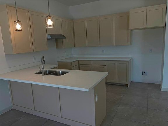 3rd image of 1709 Lomas Del Sur Blvd