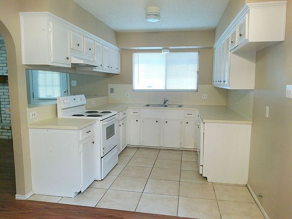 4th image of 3929 Pernitas Creek Dr