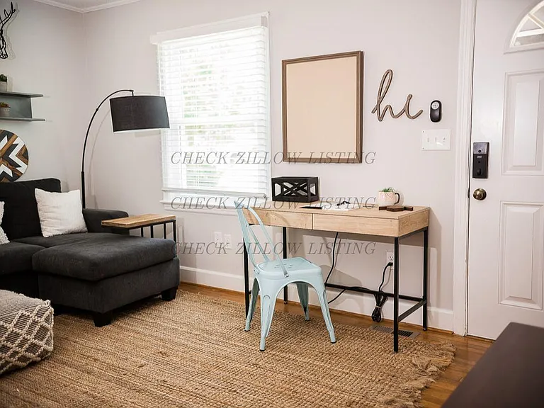 2505 Newbold St — Photo 2