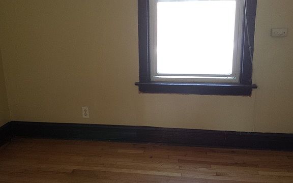 2nd image of 2242 S Kolin Ave
