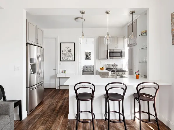 309 East Houston Street image 1 of 15