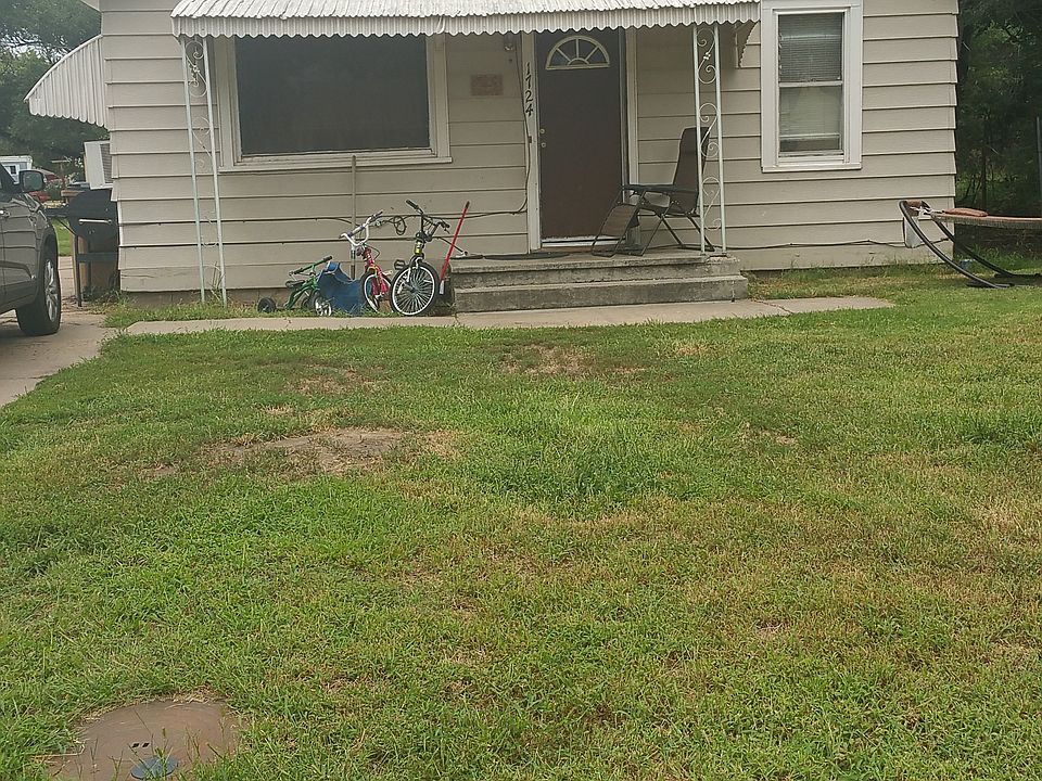 1st image of 1724 E 2nd Ave