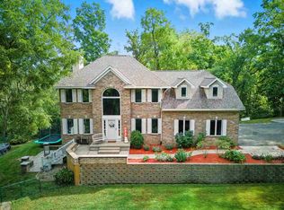 3256 Meadow Ridge Rd NE, Solon, IA 52333