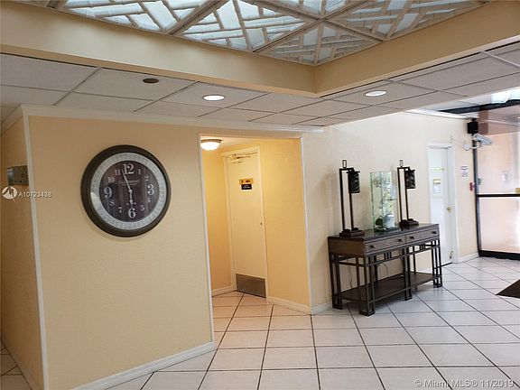2nd image of 1300 Saint Charles Pl APT 608