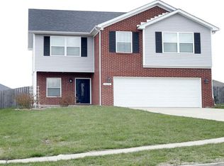 3033 Silver Charm Ct, Richmond, KY 40475