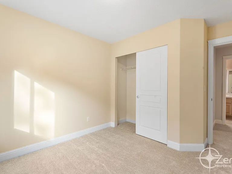 2903 NE 184th Ave — Photo 26