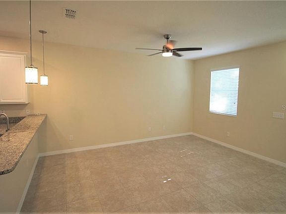 5th image of 14749 Driftwater Dr