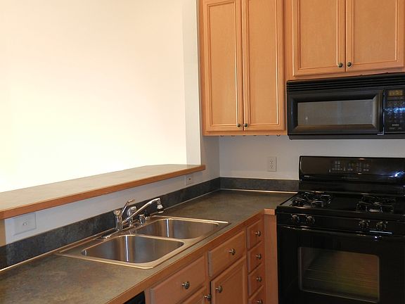 5th image of 1001 Larrabee Ave Suite 205