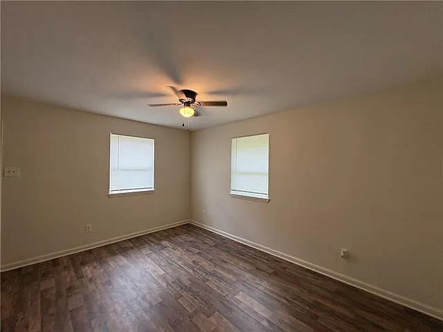 2 bed, 1.5 bath, 950 sqft, $1,250 — Photo 4