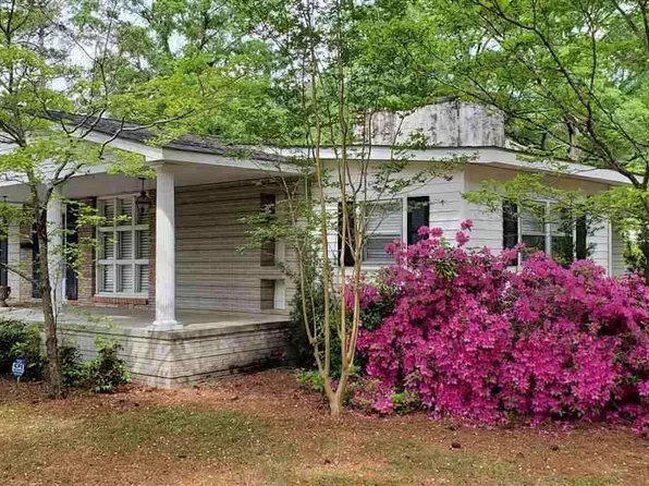 1011 Wells St, Bennettsville, SC 29512