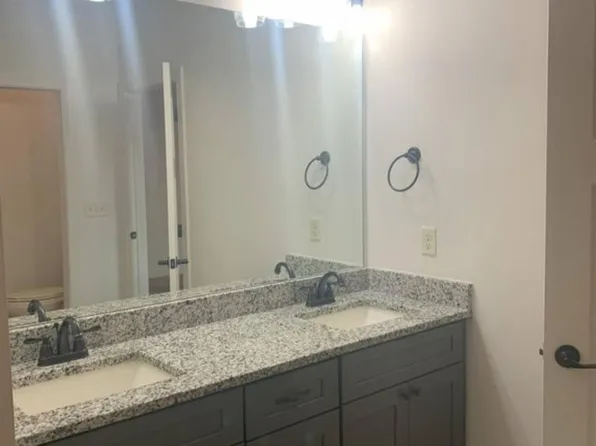 83 Huntley Meadows Dr, Rossville, GA 30741