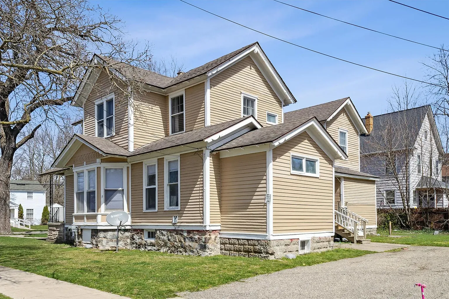 1 bed, 750 sqft, $829 — Photo 2
