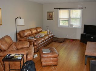 422 Lake Ave, Downers Grove, IL 60515