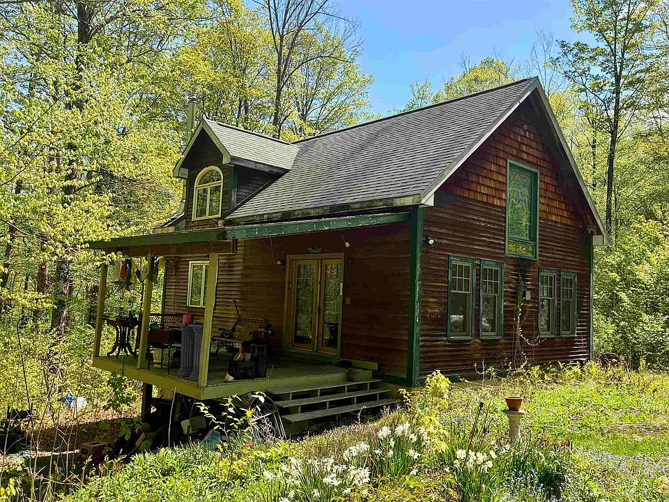 1st image of 114 Maple Street
