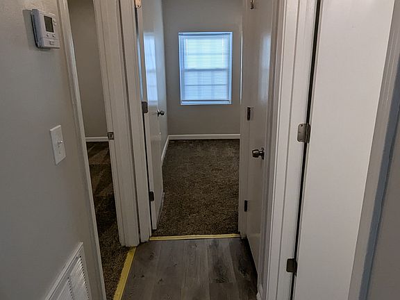 3rd image of 134 N Poole St #C