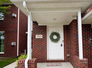 7013 Boulder Pointe Dr, Washington, MI 48094