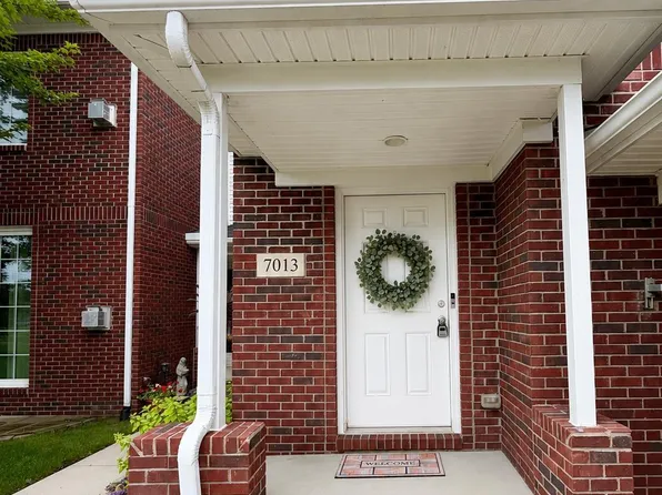 7013 Boulder Pointe Dr, Washington, MI 48094