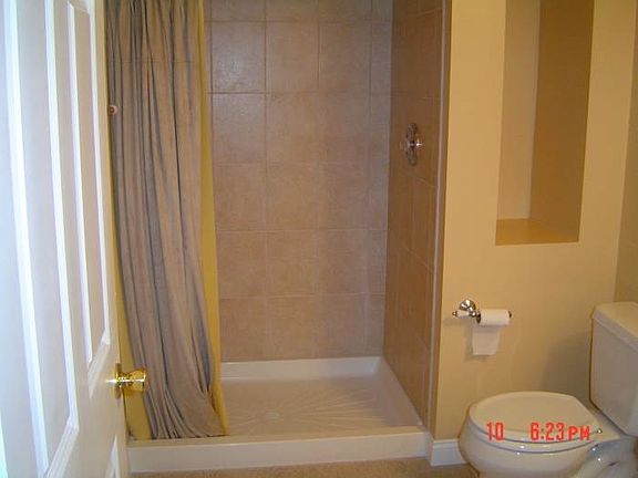 5th image of 8025 Greenbriar Ln