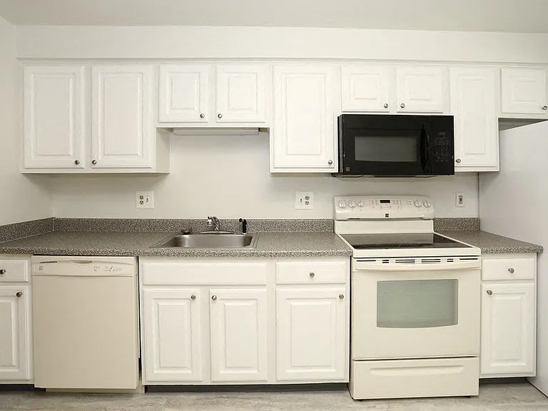 Summitwood Village — Photo 10