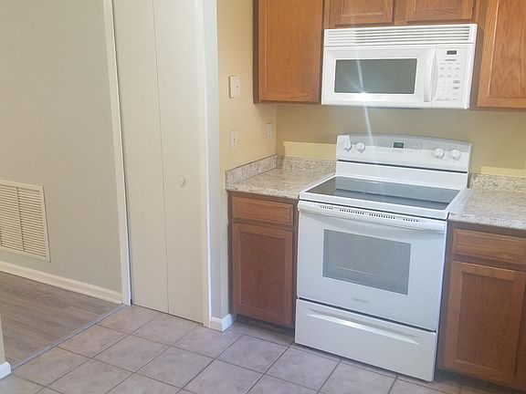 5th image of 6138 Jonquil Ct