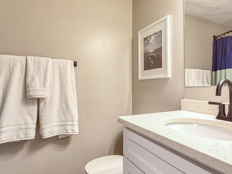 Coastline Apartments — Photo 46
