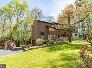 915 Sycamore Dr, Southampton, PA 18966