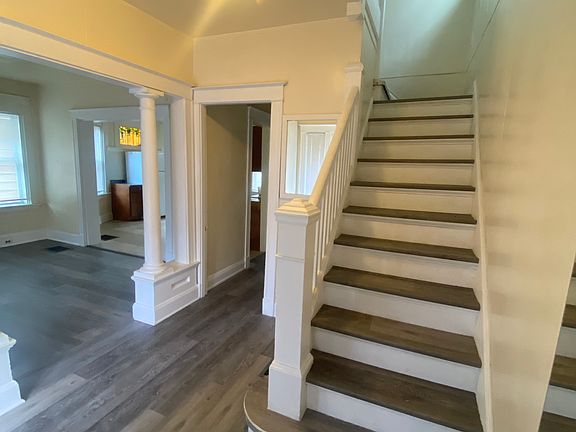 2nd image of 3026 Ahrens St