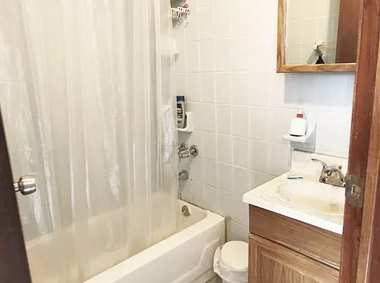 Rented by Ulas Real Estates Inc | media 19